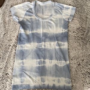 Lulu Lemon Swiftly Tech Short Sleeve Blue Tie Dye